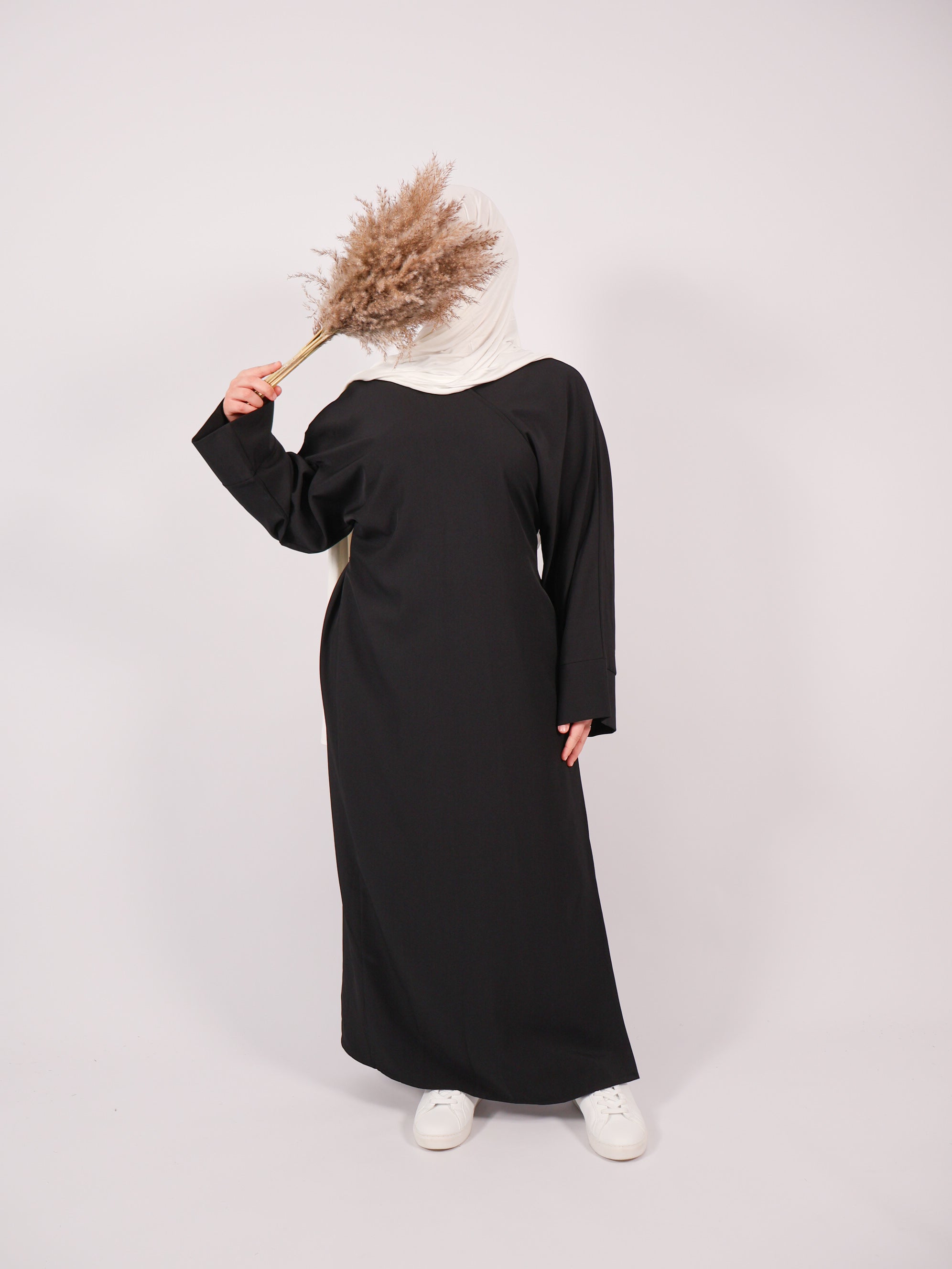 Abaya Nadira