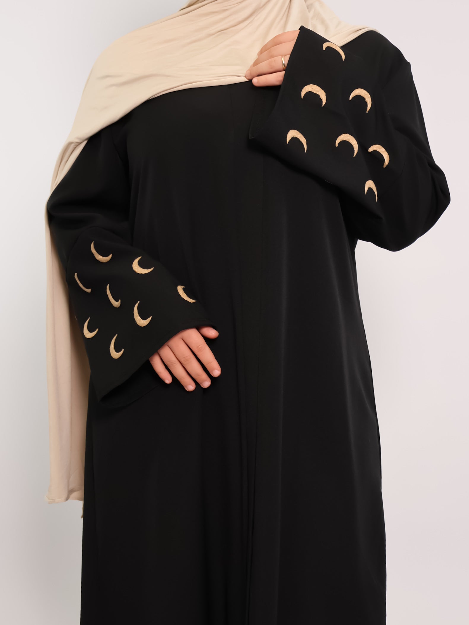 Moon Abaya