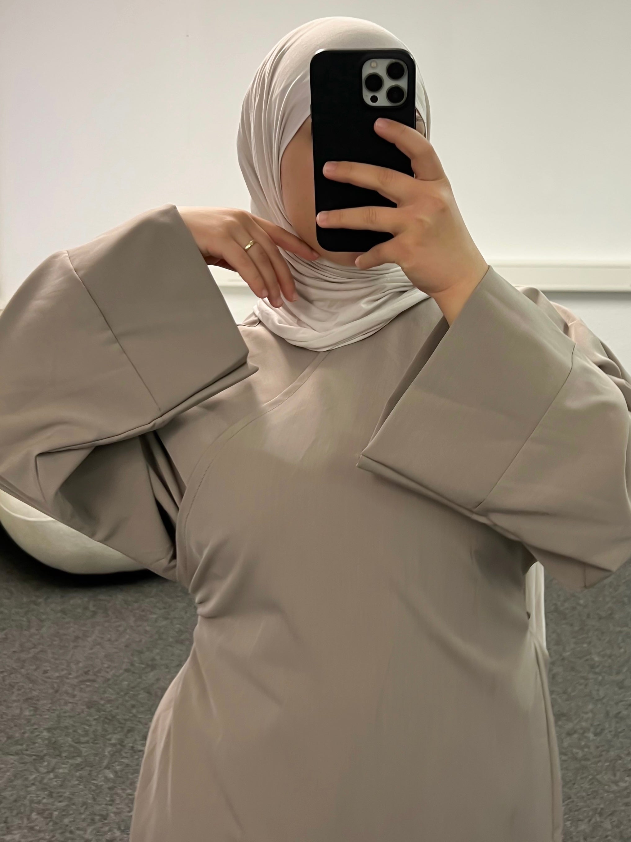 Abaya Nadira